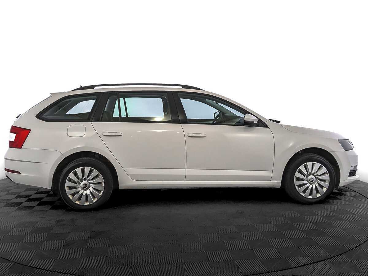 Skoda Octavia, 2017 - фото №4