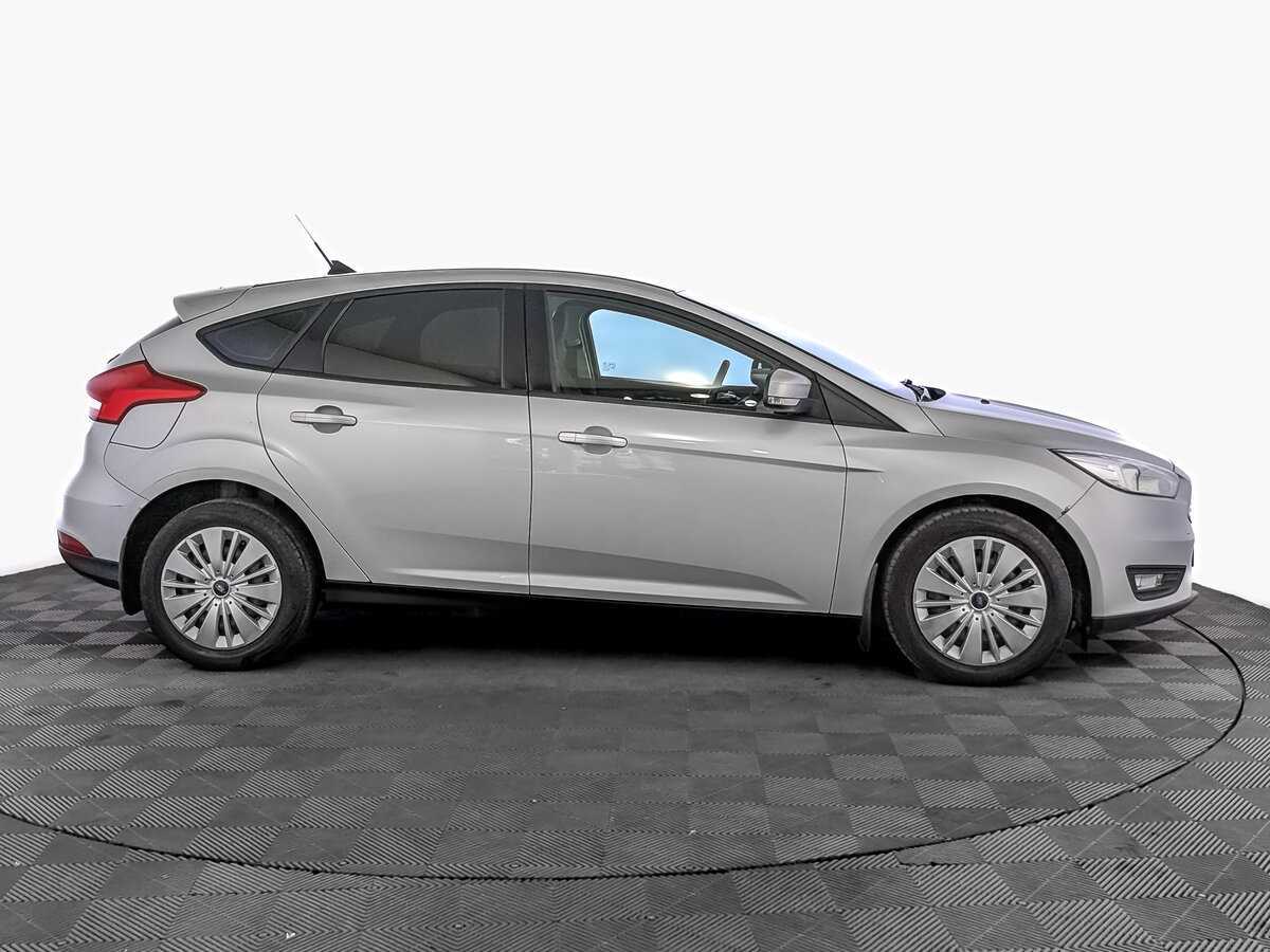 Ford Focus, 2019 - фото №4