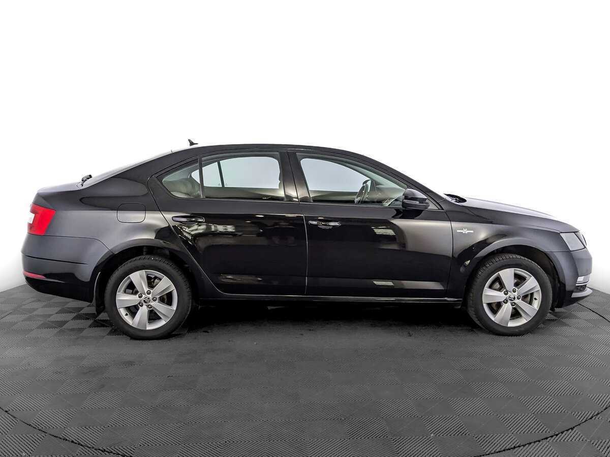 Skoda Octavia, 2019 - фото №4