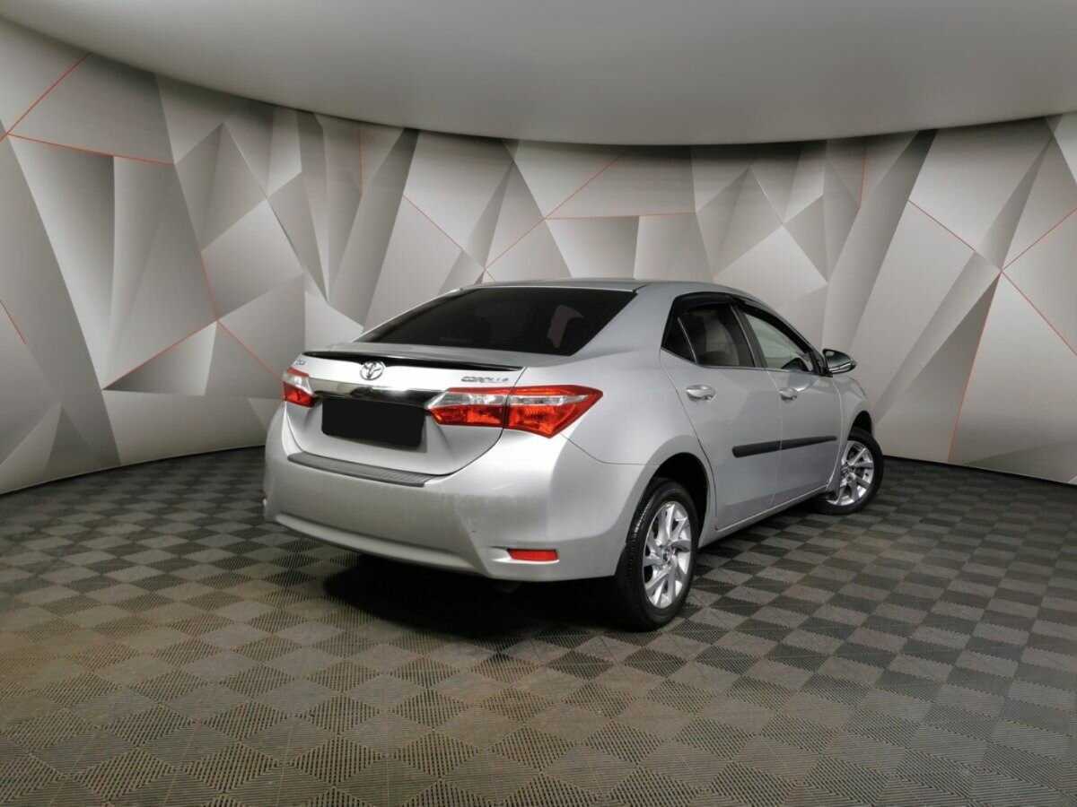 Toyota Corolla, 2013 - фото №2