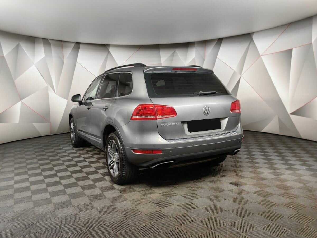 Volkswagen Touareg, 2012 - фото №4