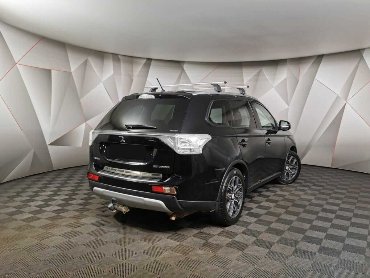 Mitsubishi Outlander, 2014 - фото №2