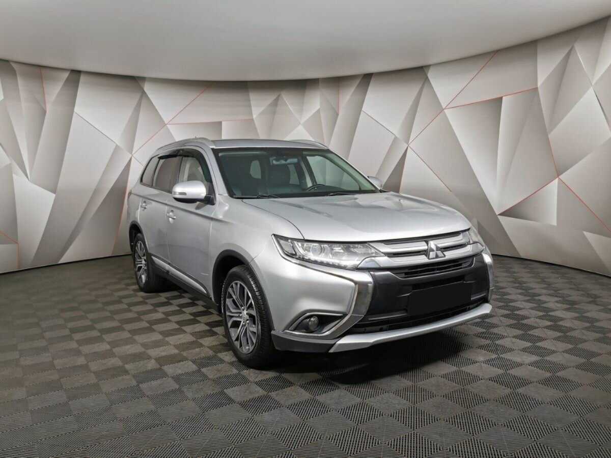 Mitsubishi Outlander, 2016 - фото №3