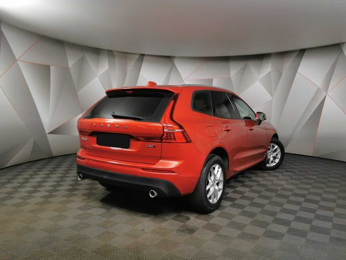Volvo XC60, 2018 - фото №2