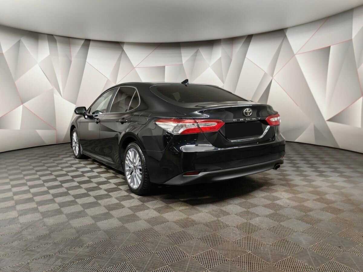 Toyota Camry, 2019 - фото №4