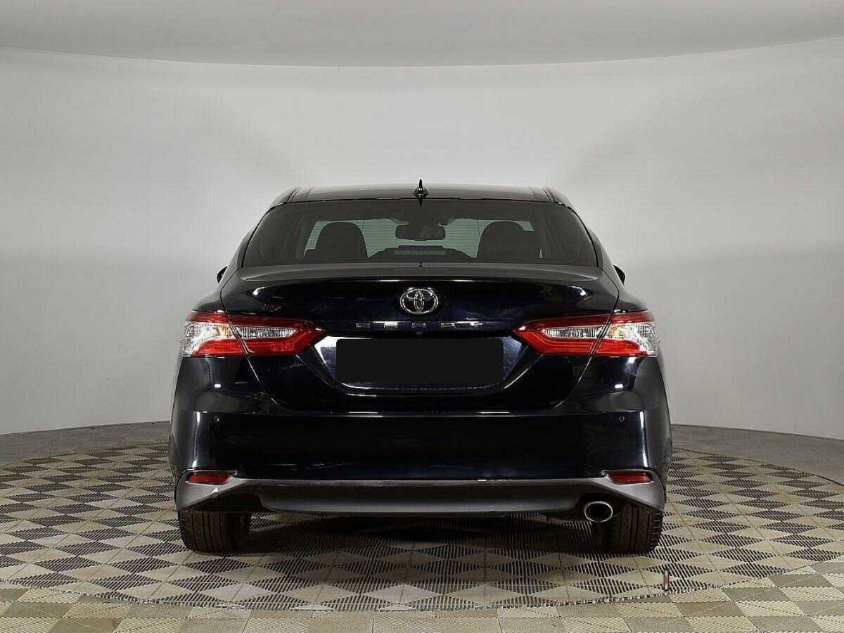Toyota Camry, 2019 - фото №4