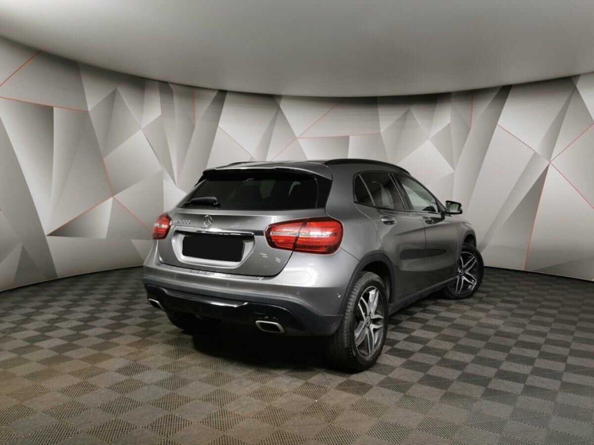 Mercedes-Benz GLA 200, 2019 - фото №2