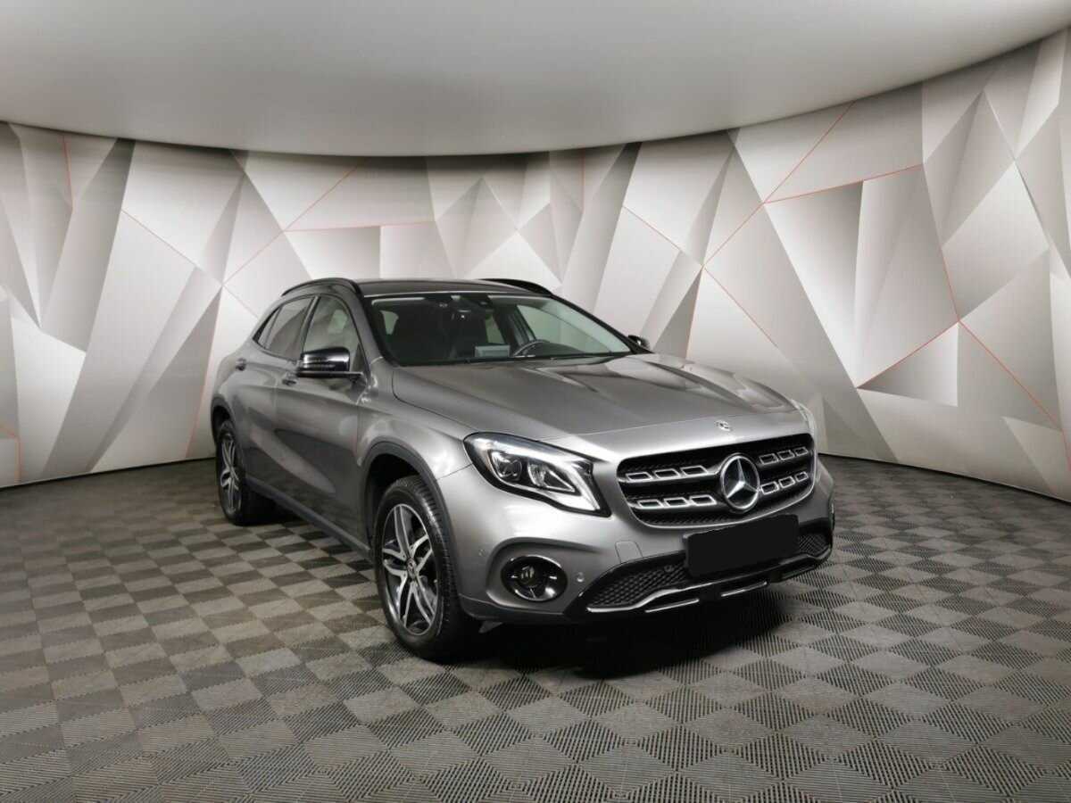Mercedes-Benz GLA 200, 2019 - фото №3