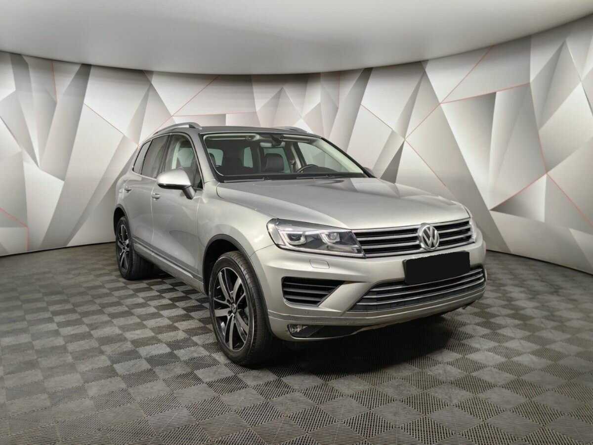 Volkswagen Touareg, 2017 - фото №3