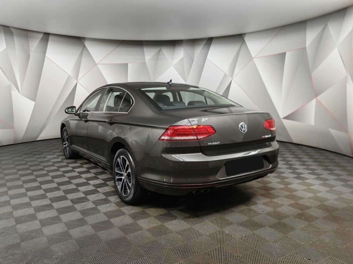 Volkswagen Passat, 2017 - фото №4