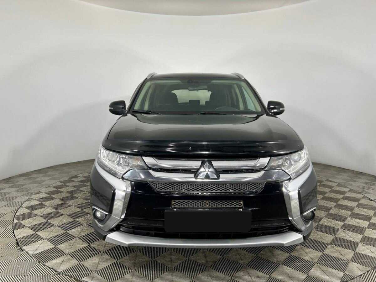 Mitsubishi Outlander, 2015 - фото №2