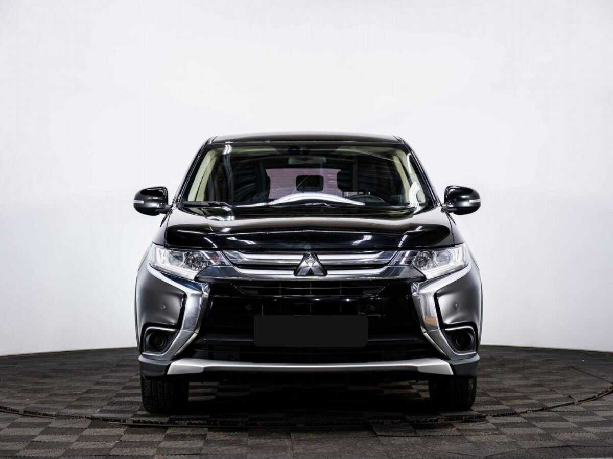 Mitsubishi Outlander, 2018 - фото №2