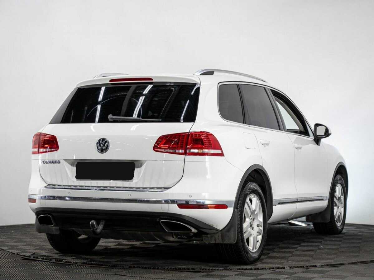 Volkswagen Touareg, 2015 - фото №4
