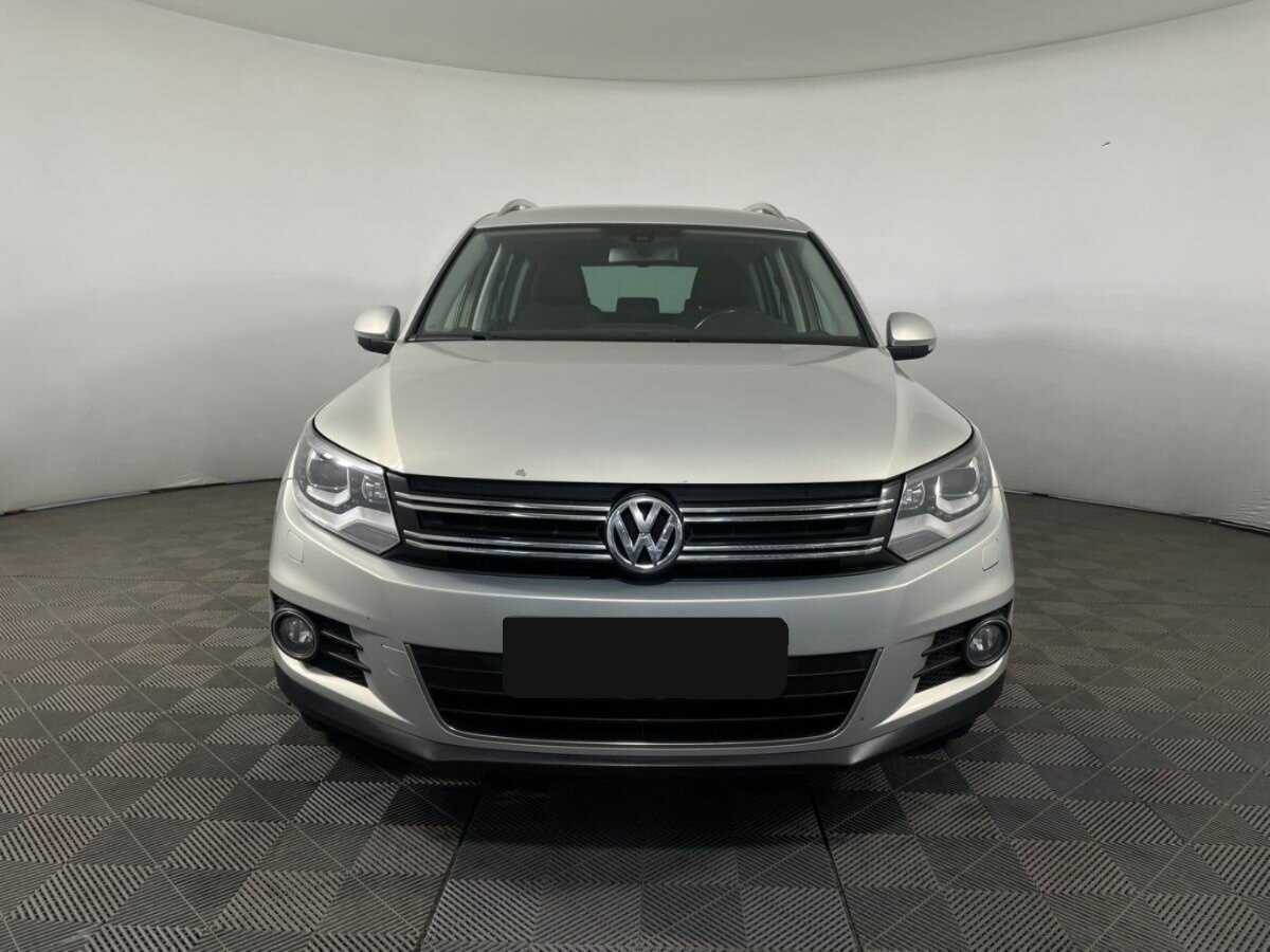 Volkswagen Tiguan, 2012 - фото №2