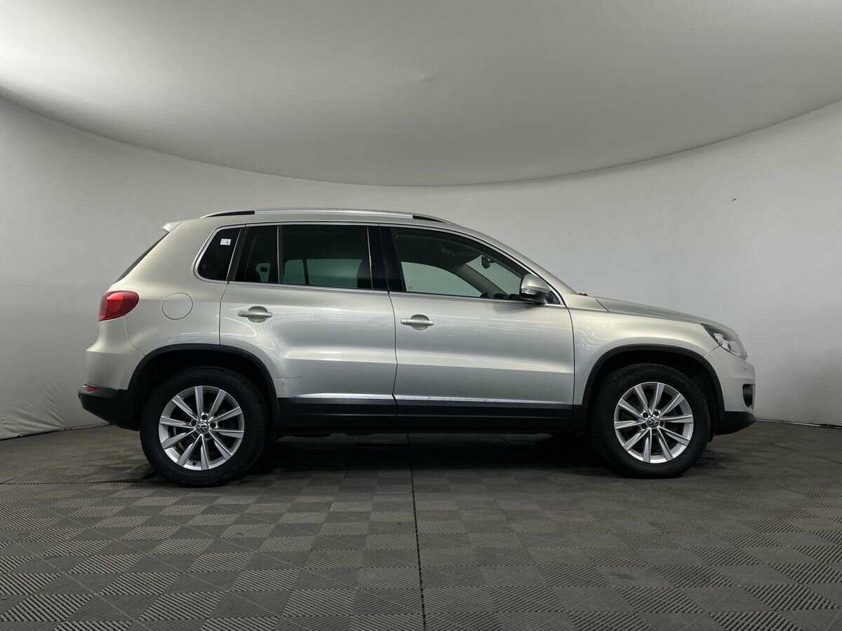 Volkswagen Tiguan, 2012 - фото №4
