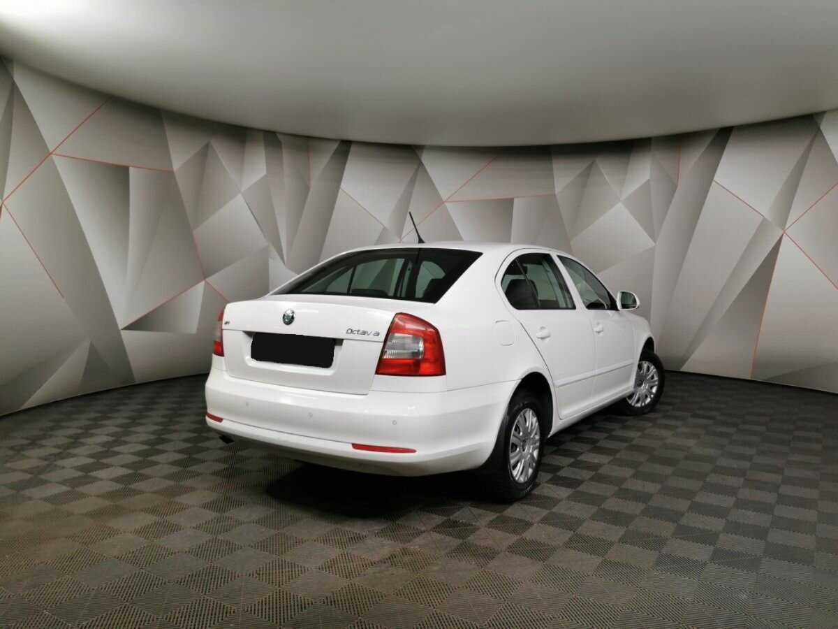 Skoda Octavia, 2012 - фото №2