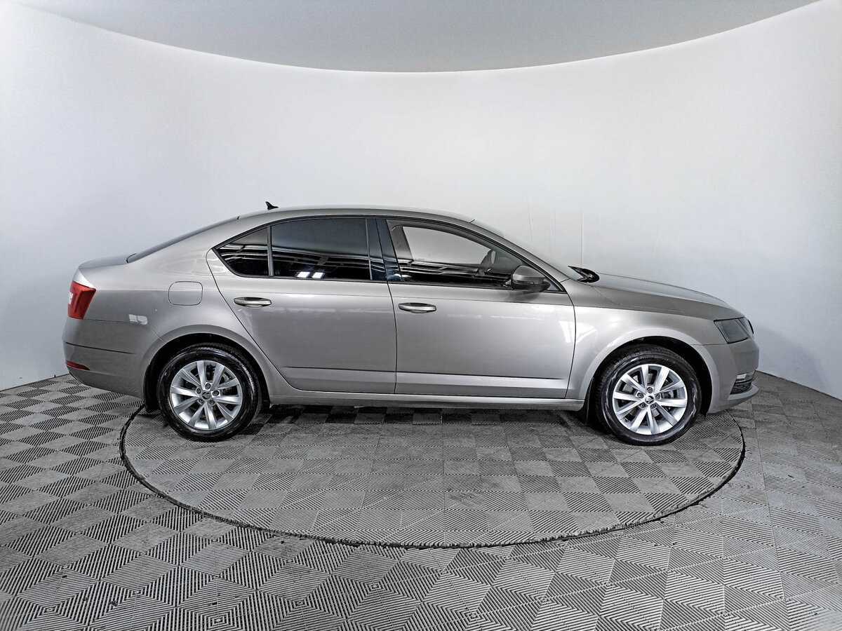 Skoda Octavia, 2019 - фото №4