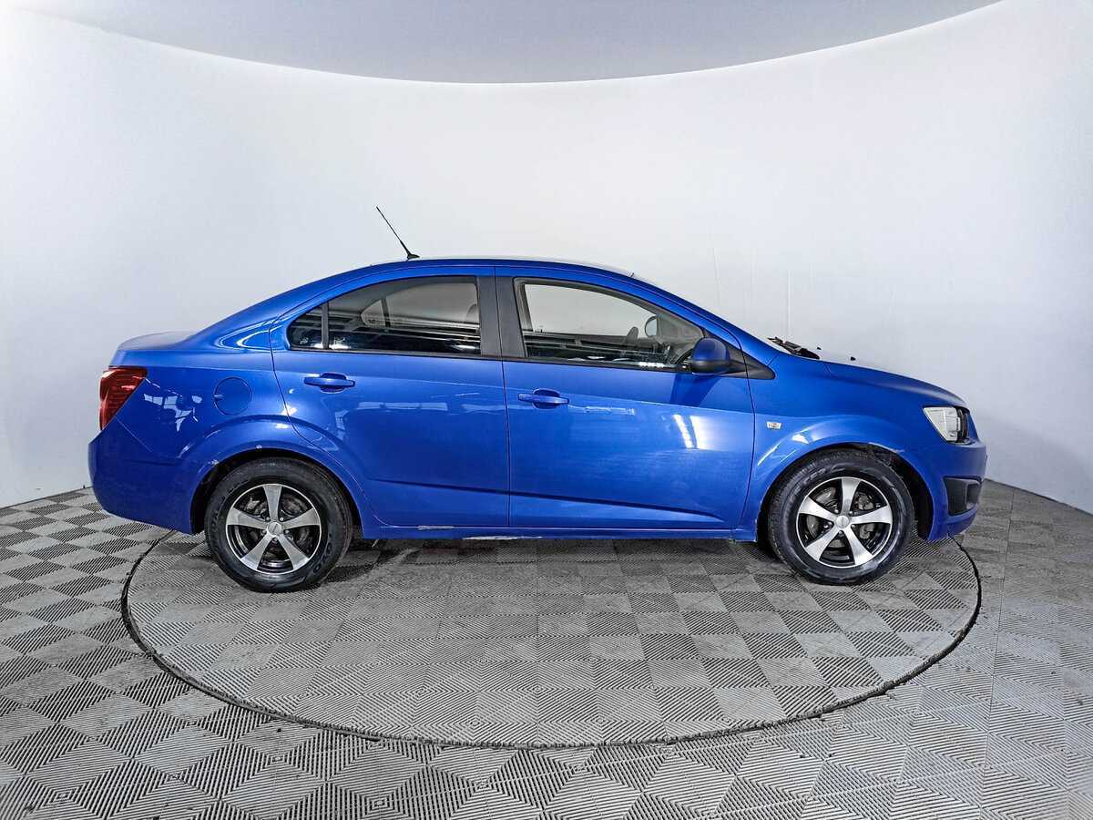 Chevrolet Aveo, 2012 - фото №4