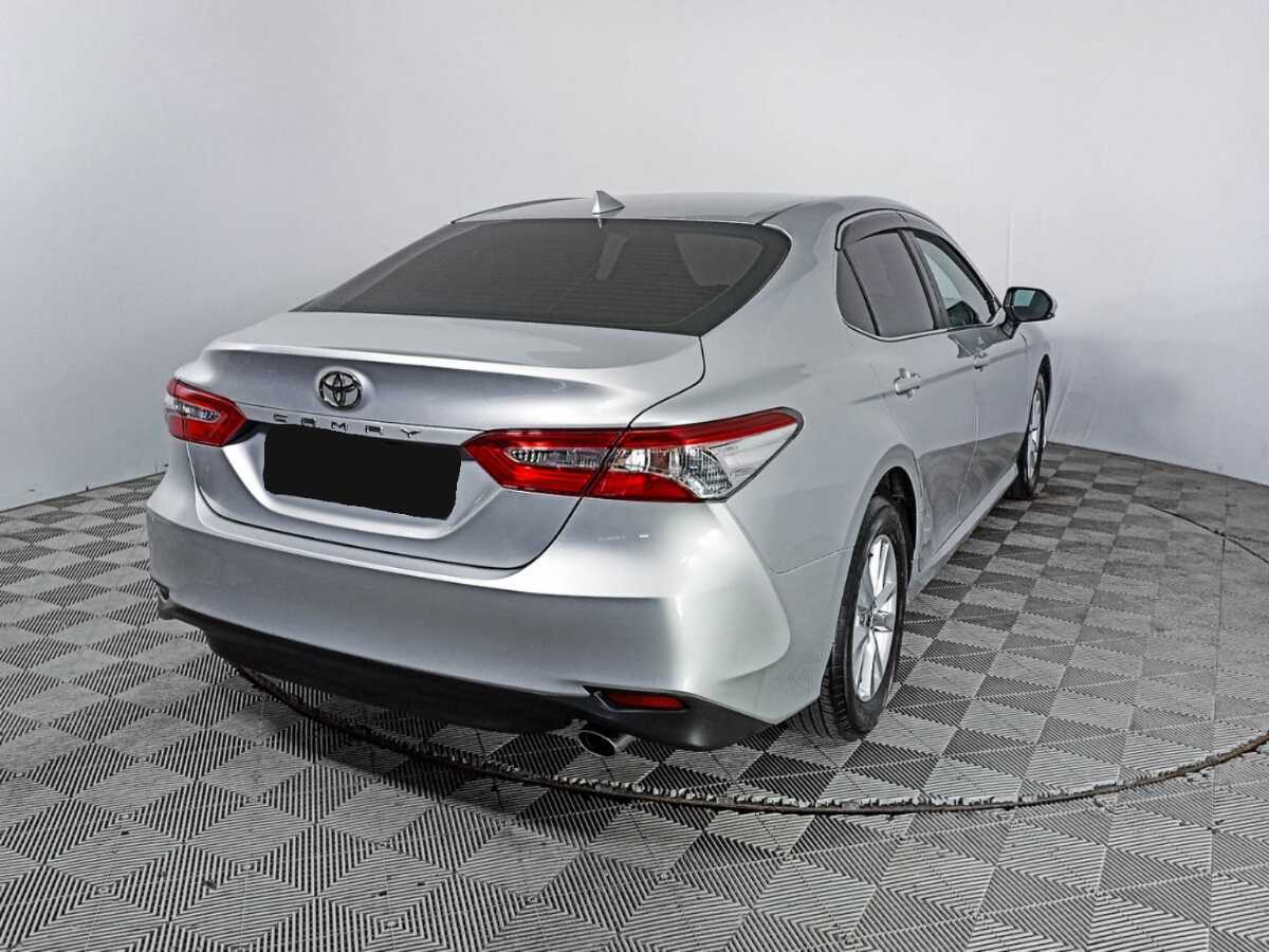 Toyota Camry, 2019 - фото №4