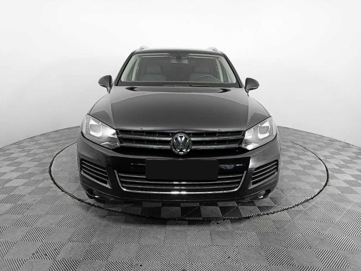 Volkswagen Touareg, 2013 - фото №2
