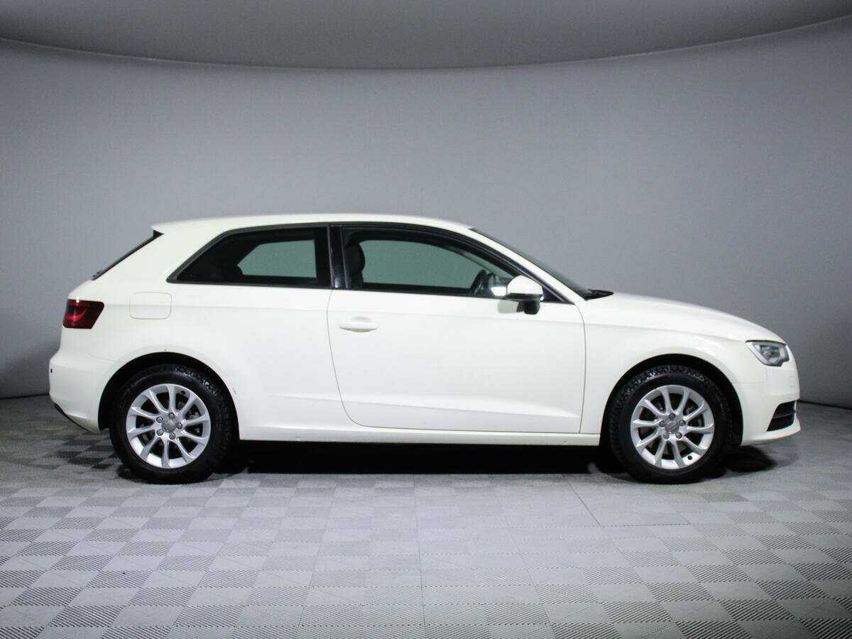 Audi A3 Sportback, 2012 - фото №4