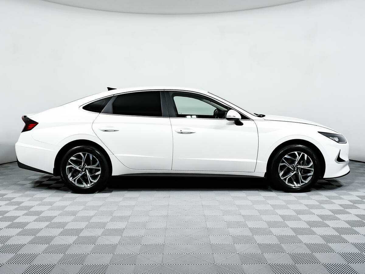 Hyundai Sonata, 2022 - фото №4
