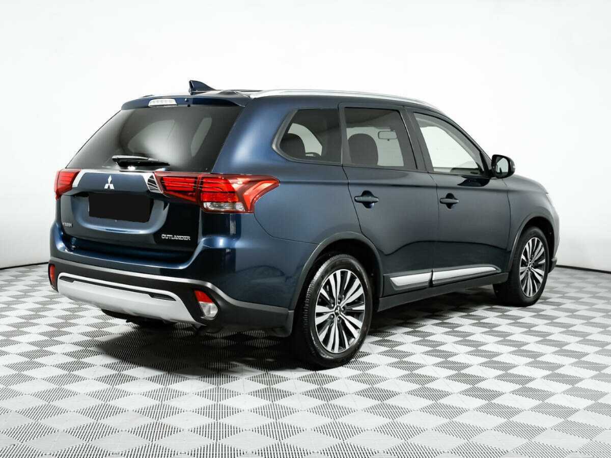 Mitsubishi Outlander, 2018 - фото №4