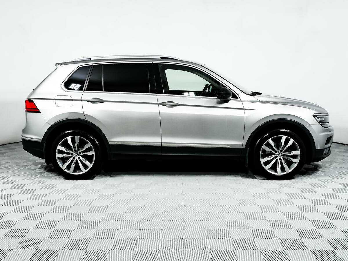 Volkswagen Tiguan, 2019 - фото №4