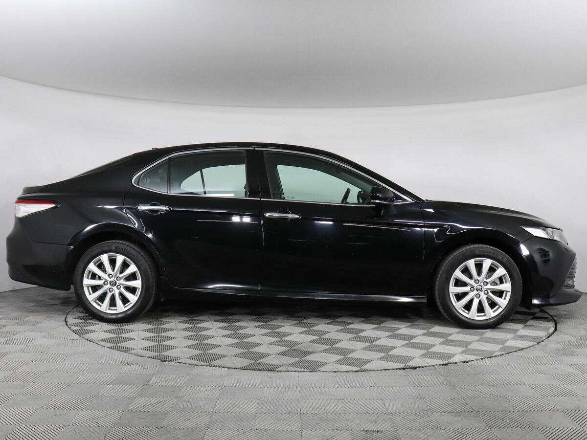 Toyota Camry, 2019 - фото №4