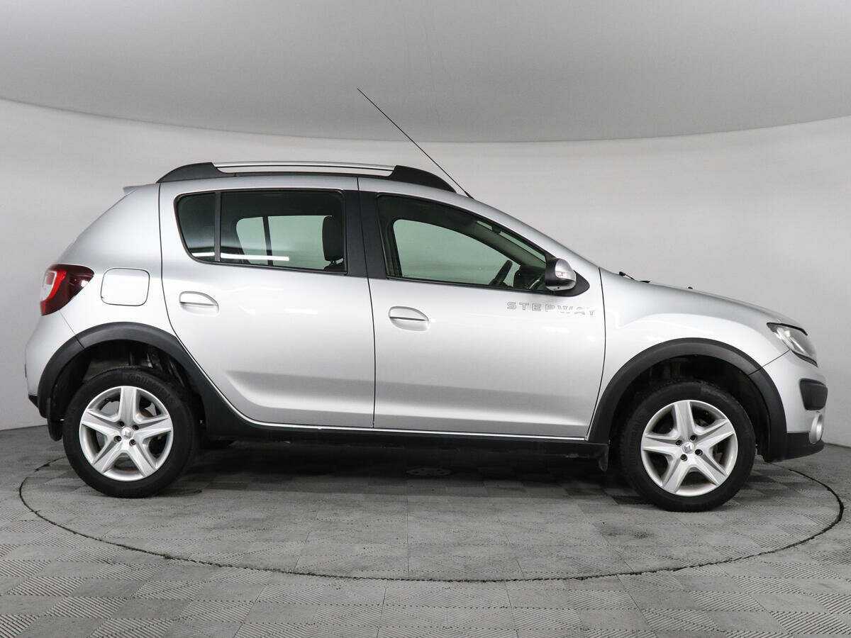 Renault Sandero Stepway, 2016 - фото №4