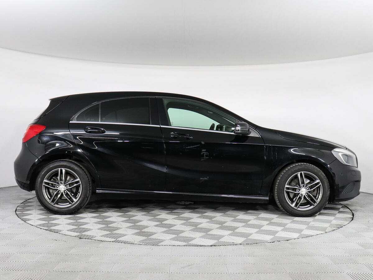 Mercedes-Benz A-Класс 180, 2013 - фото №4