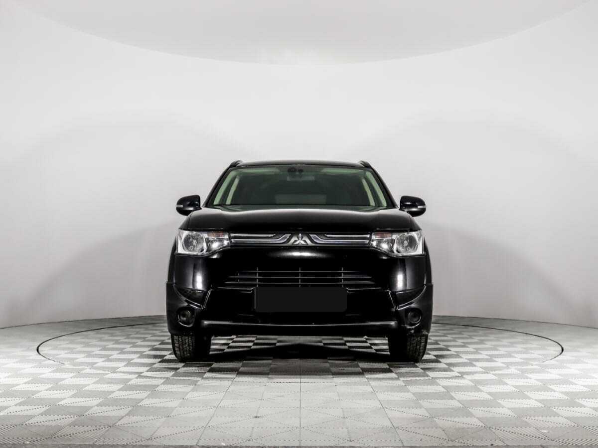 Mitsubishi Outlander, 2014 - фото №2