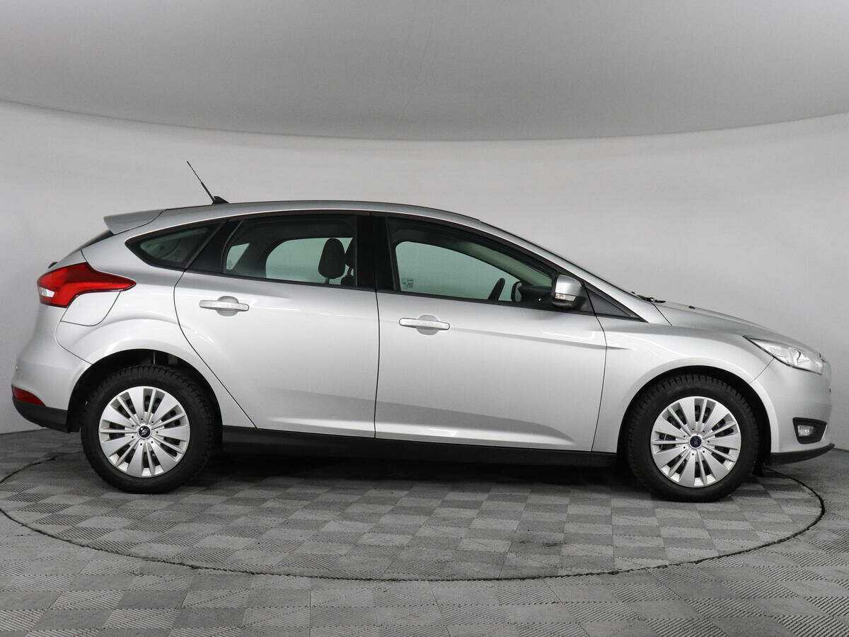 Ford Focus, 2018 - фото №4
