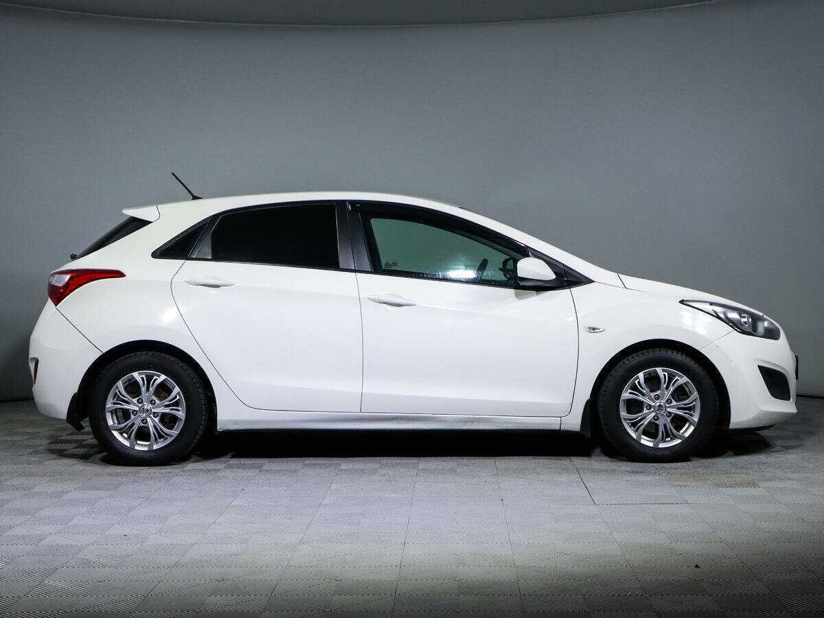 Hyundai i30, 2013 - фото №4