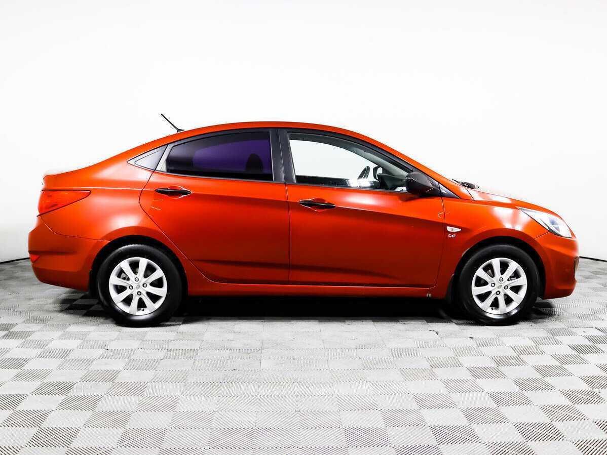 Hyundai Solaris, 2012 - фото №4