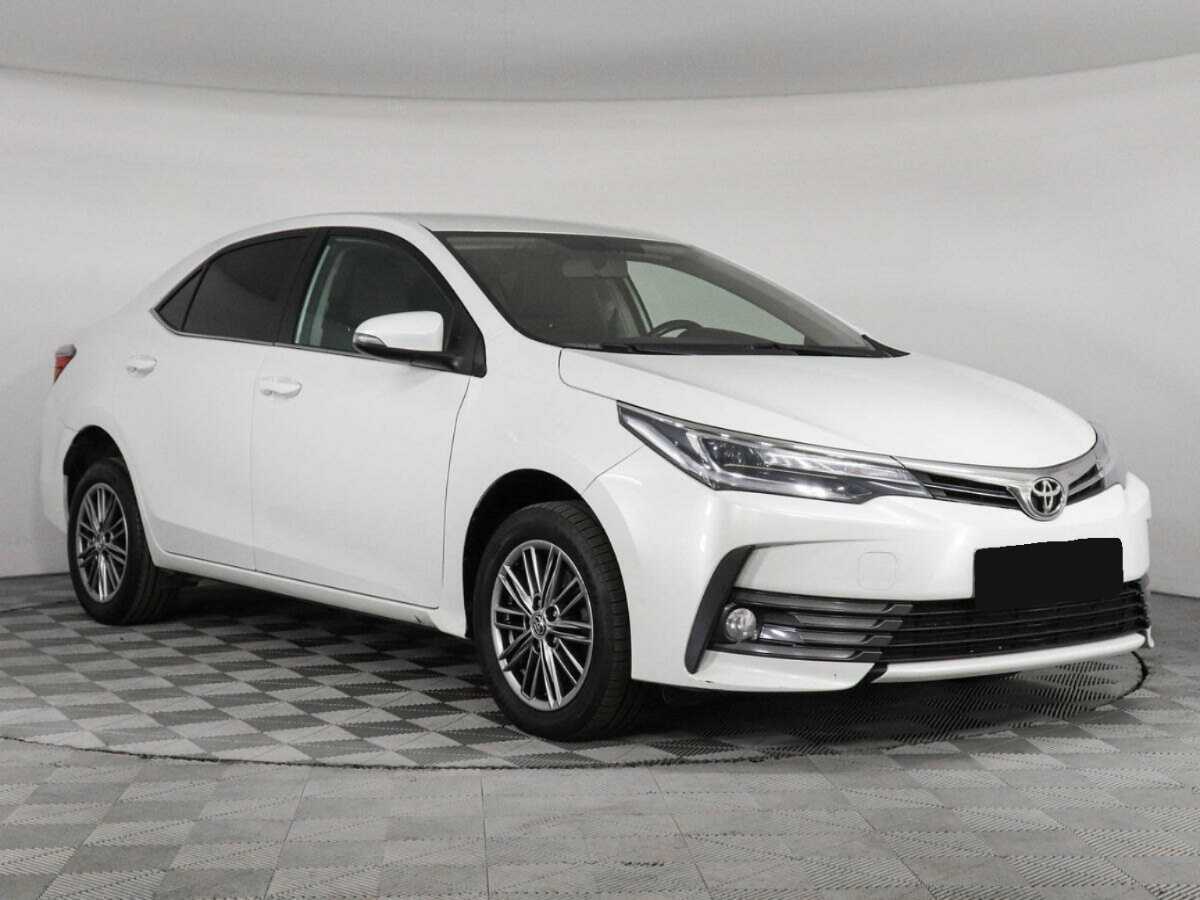 Toyota Corolla, 2018 - фото №3
