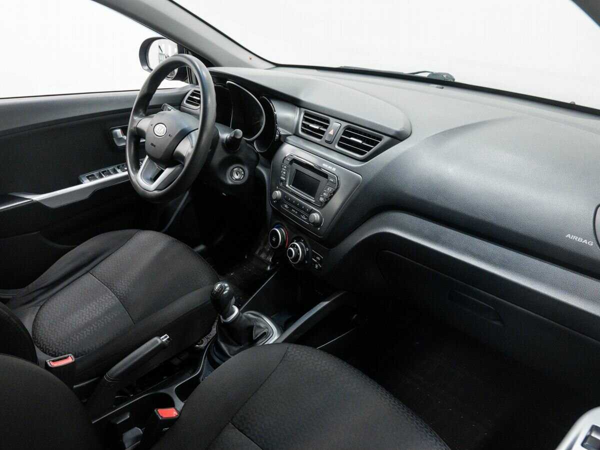 Kia Rio 5-speed, 2012 - фото №4