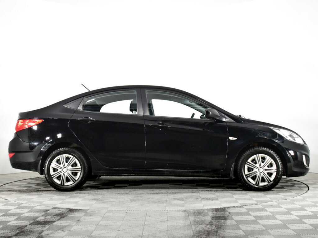 Hyundai Solaris, 2012 - фото №2
