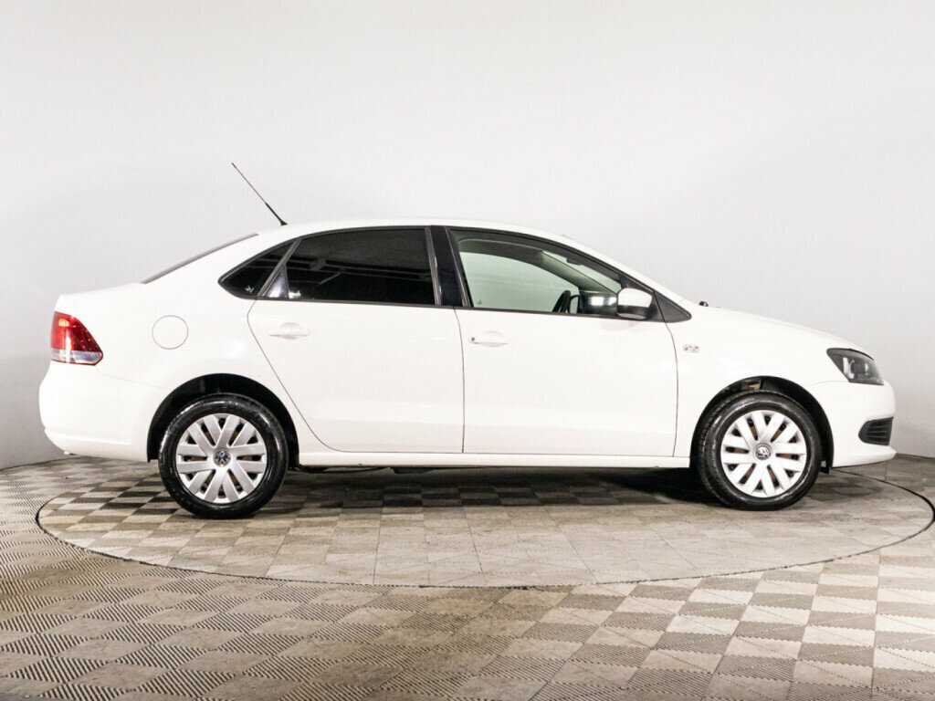 Volkswagen Polo, 2013 - фото №4