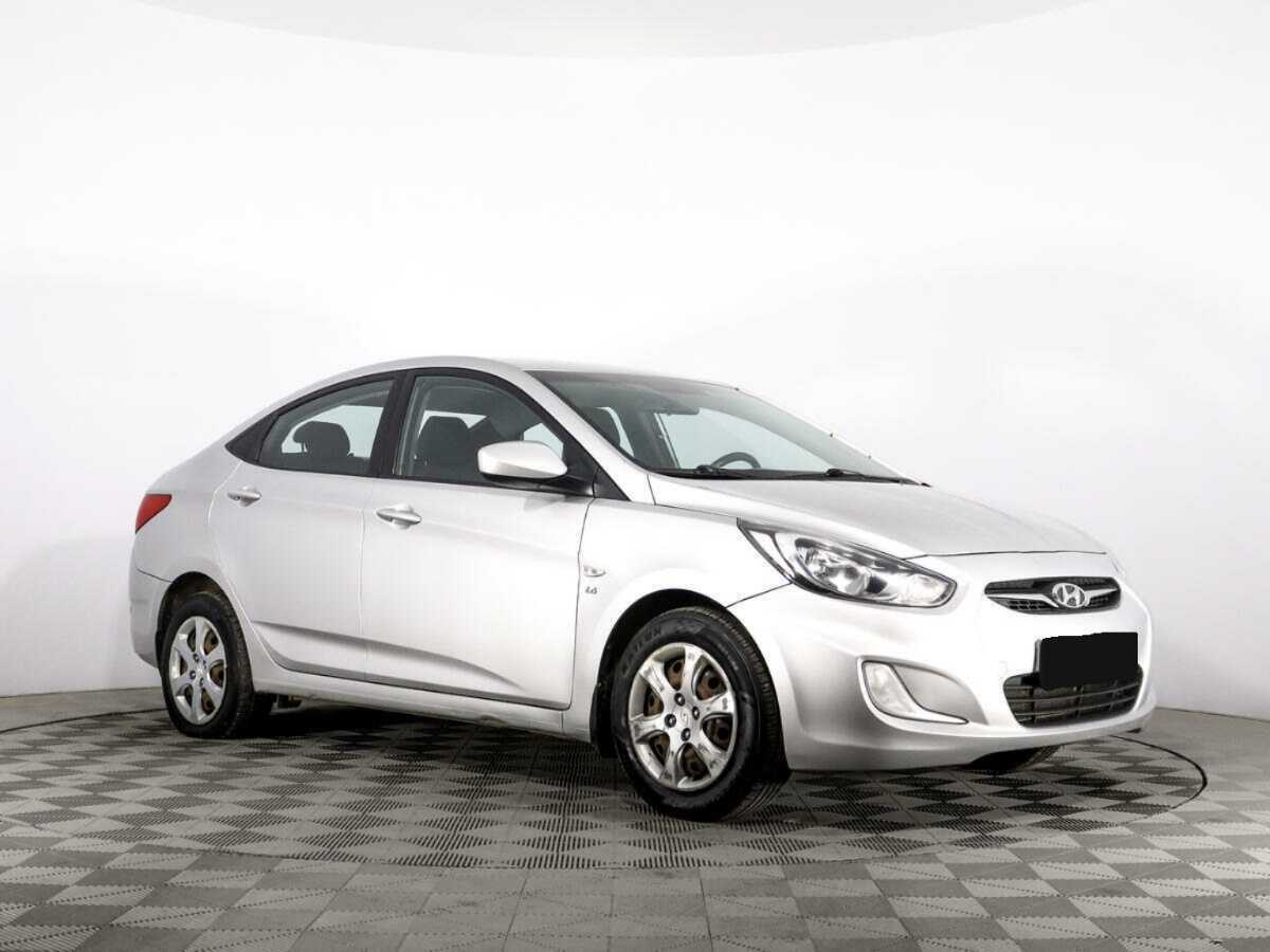 Hyundai Solaris, 2013 - фото №3