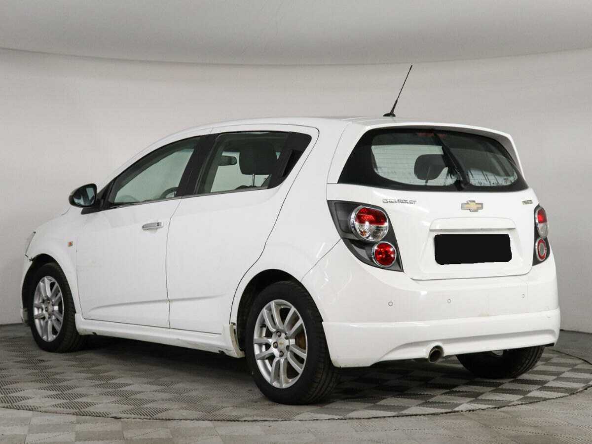 Chevrolet Aveo, 2014 - фото №4