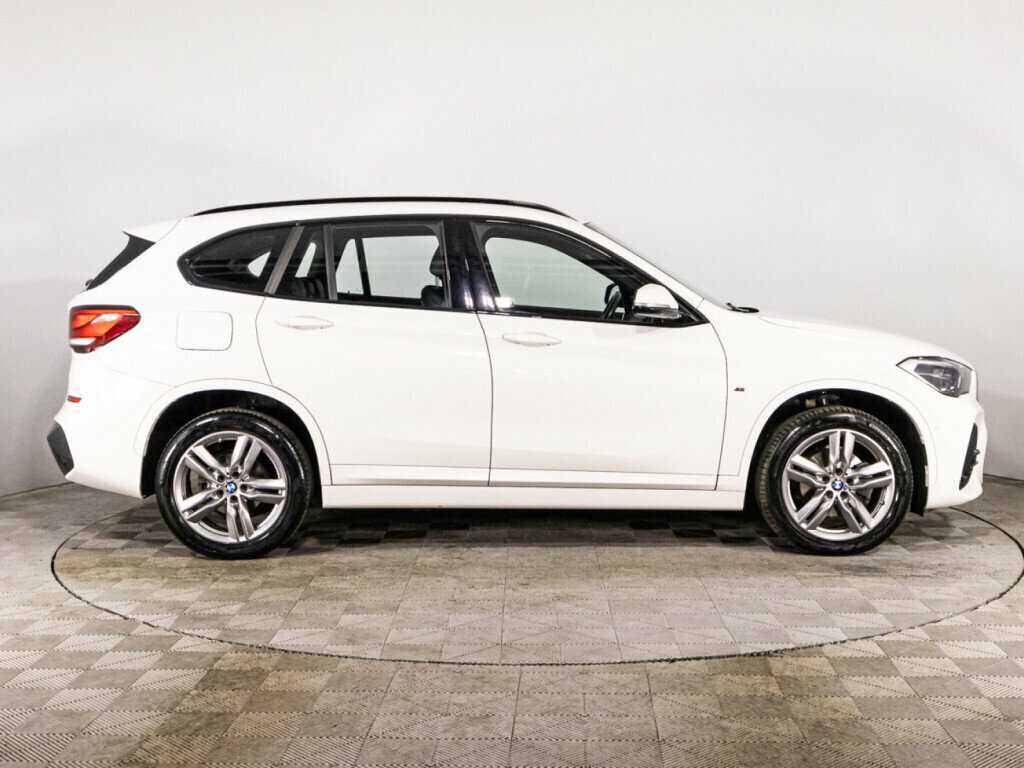 BMW X1 18d xDrive, 2021 - фото №4