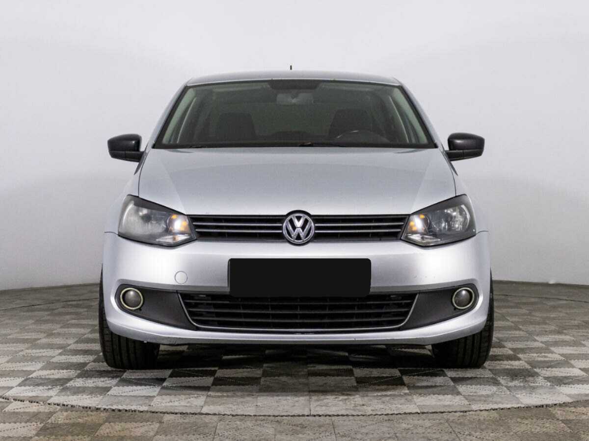 Volkswagen Polo, 2013 - фото №2