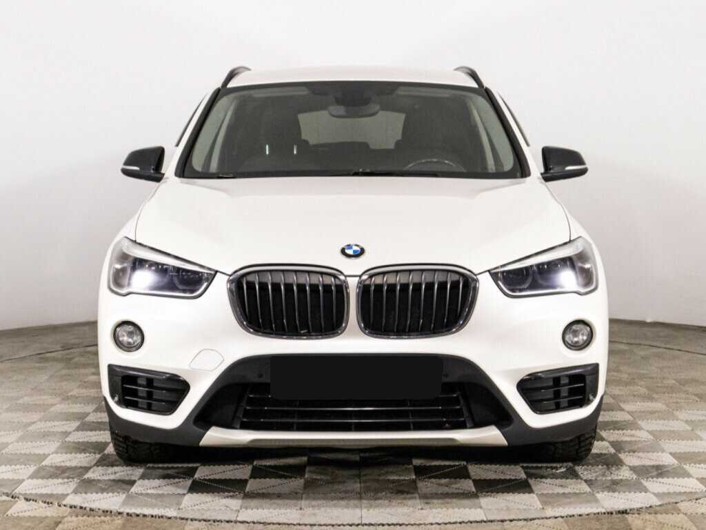 BMW X1 20i xDrive, 2017 - фото №2