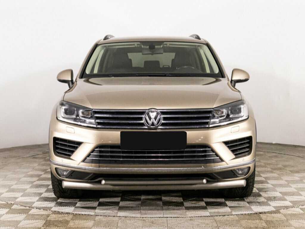 Volkswagen Touareg, 2015 - фото №2