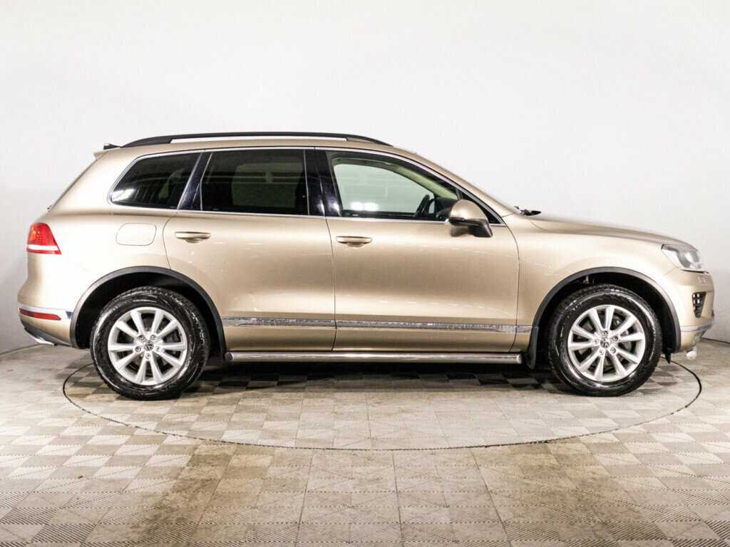 Volkswagen Touareg, 2015 - фото №4