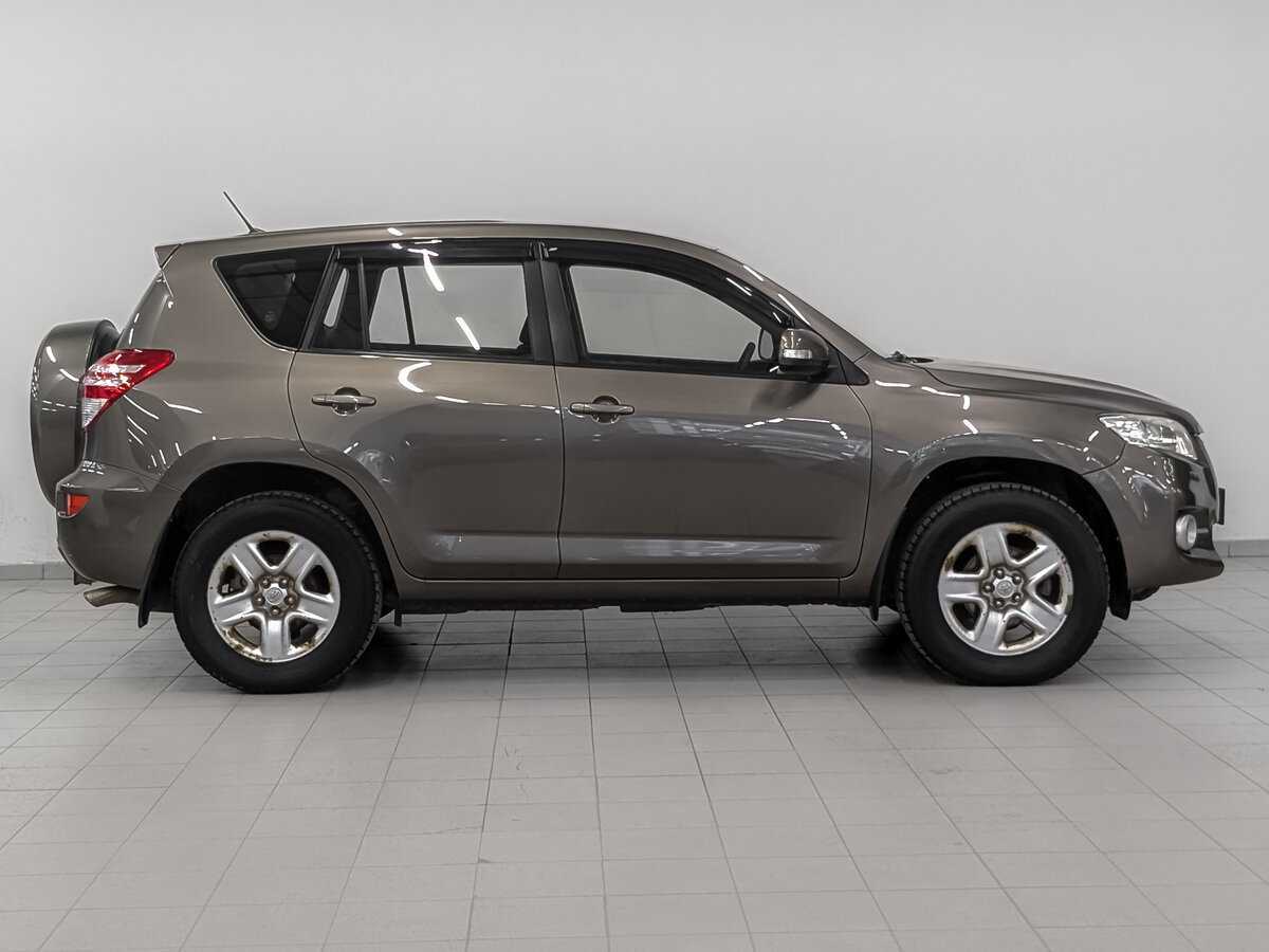 Toyota RAV4, 2012 - фото №4