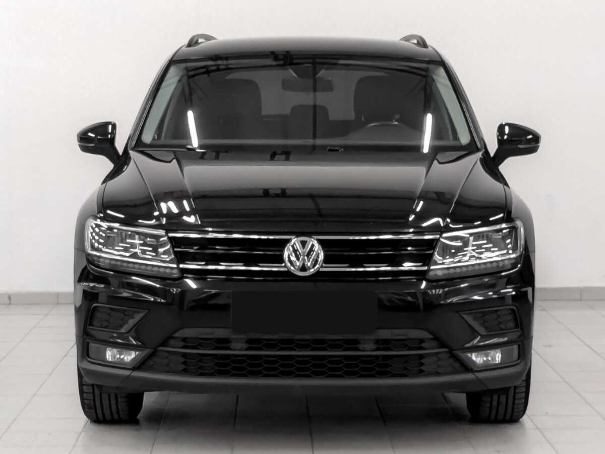 Volkswagen Tiguan, 2020 - фото №2