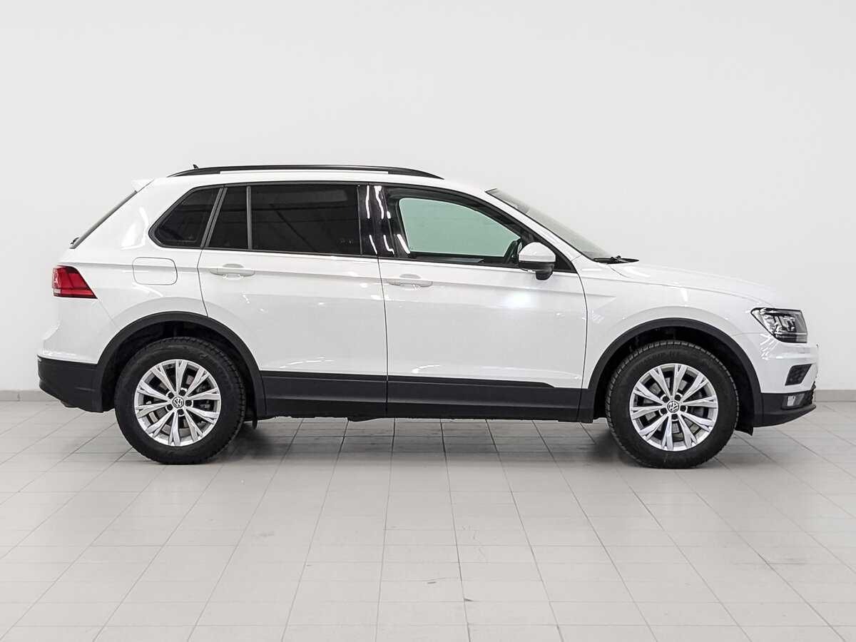 Volkswagen Tiguan, 2020 - фото №4