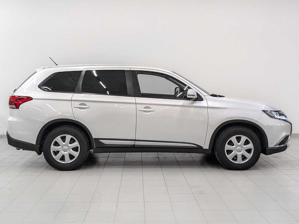 Mitsubishi Outlander, 2015 - фото №4